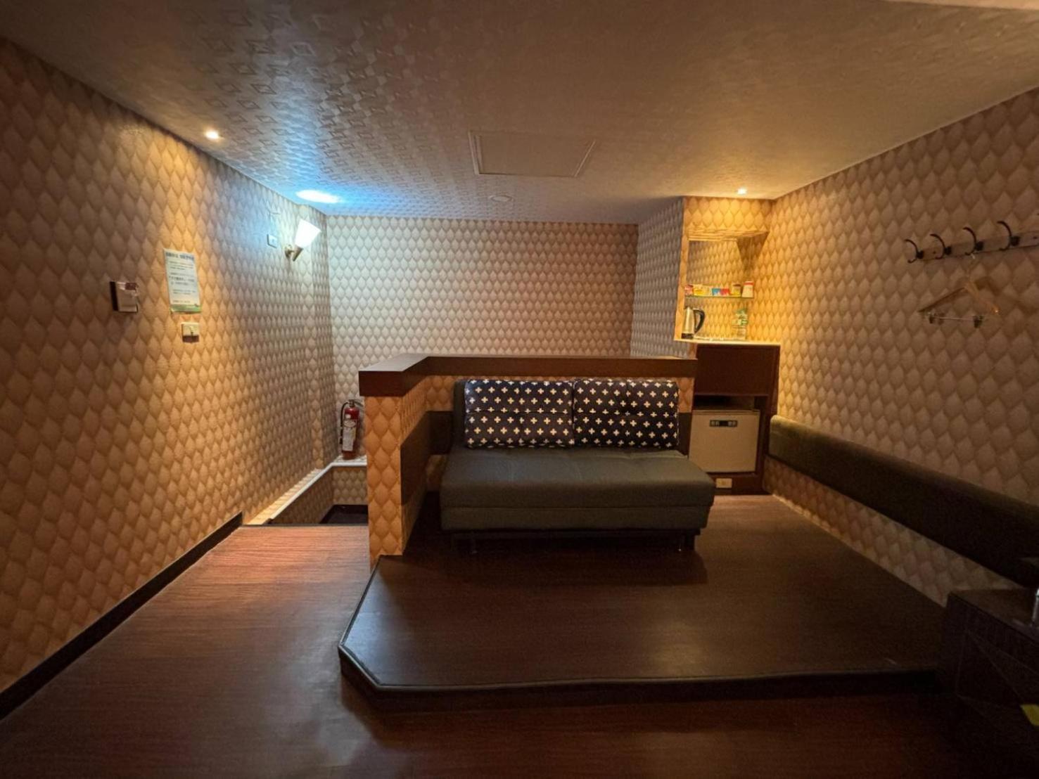 Hua Xiang Motel - Da Chang Kaohsiung Dış mekan fotoğraf
