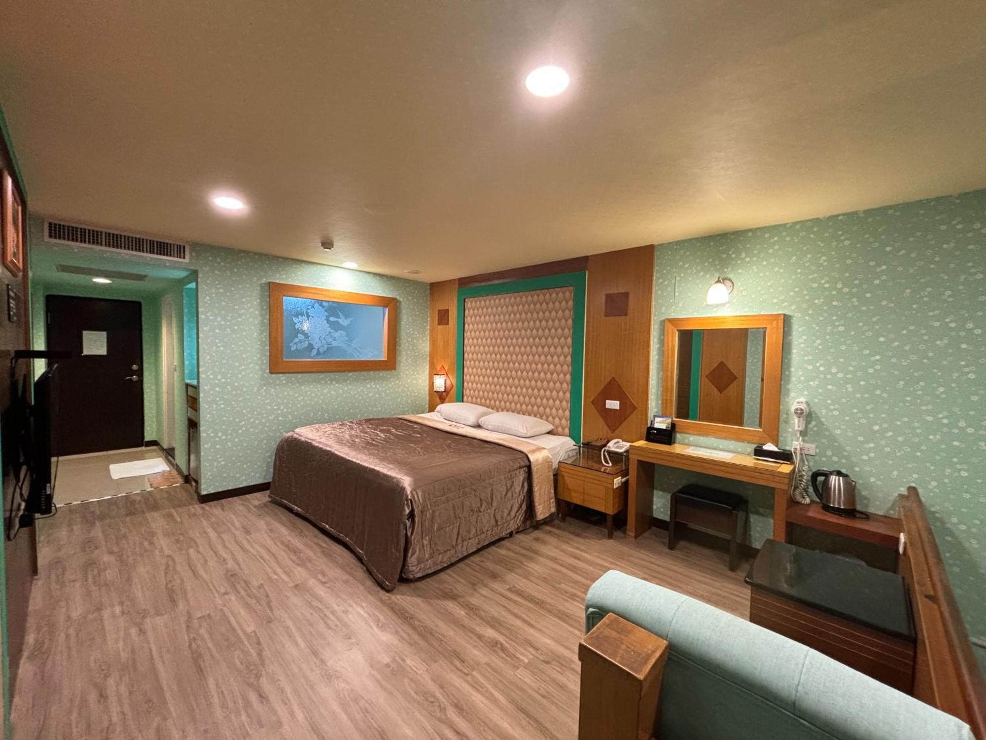 Hua Xiang Motel - Da Chang Kaohsiung Dış mekan fotoğraf