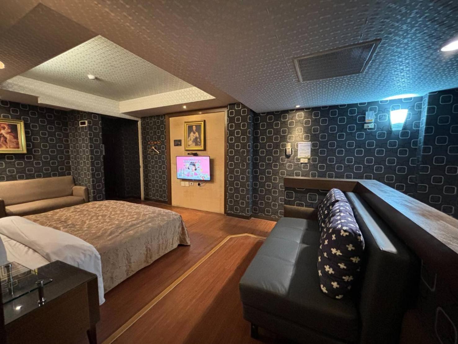 Hua Xiang Motel - Da Chang Kaohsiung Dış mekan fotoğraf